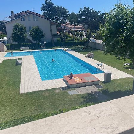 Vega Bilocale Con Piscina E Terrazza Apartment Каорле Екстериор снимка